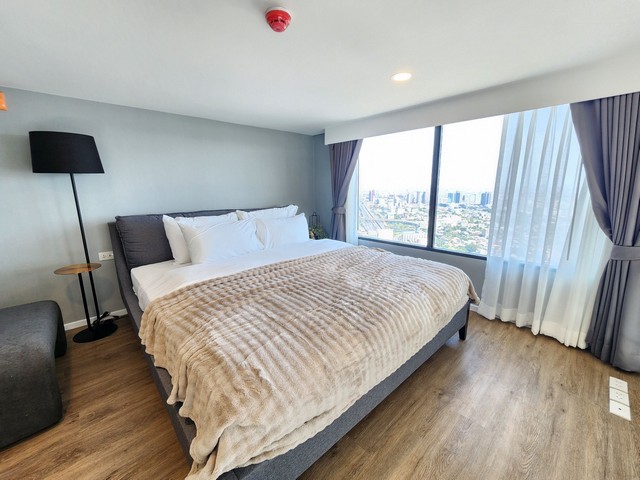 Condo duplex 2 Bedrooms for rent near MRT Phra Ram 9