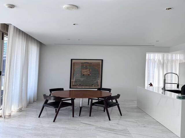 Four Seasons Private Residences Condo for RENT, near BTS Saphan Taksin
