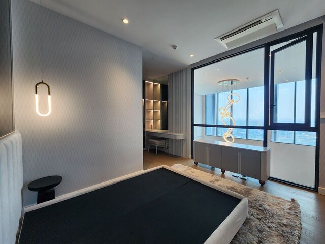 Condo for rent duplex 4 bedrooms at Supalai Icon Sathorn