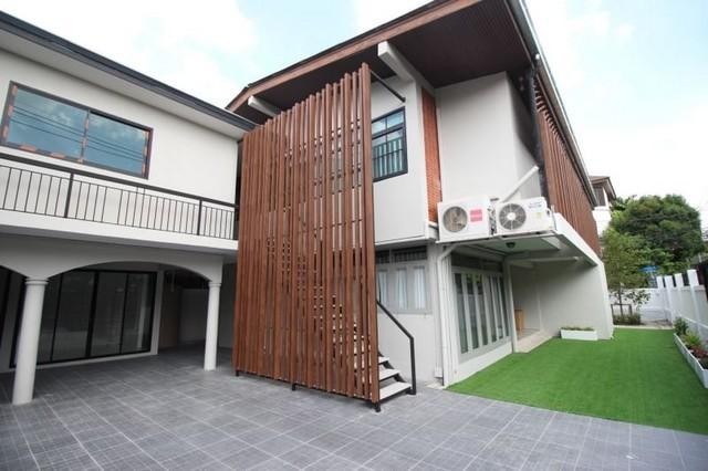 ให้เช่าบ้านเดี่ยว 2ชั้น ตกแต่งสวยพร้อมอยู่ 6ห้องนอน ถนนลาดพร้าวซอย 35