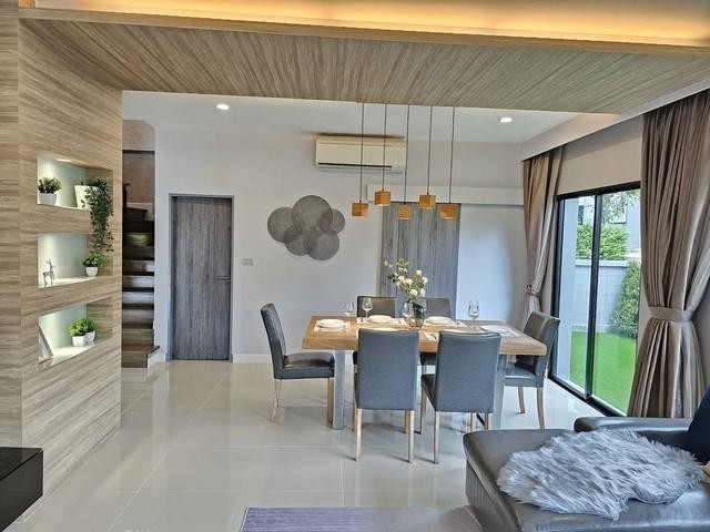 RS141 เช่า บ้านเดี่ยว ตกแต่งสวยพร้อมอยู่ หมู่บ้านบ้านลุมพีนี สวนหลวง ร.9 เฉลิมพระเกียรติ ประเวศ
