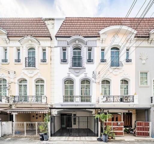 RS145 เช่า ทาวน์โฮม สภาพใหม่ โครงการบ้านกลางเมือง มอนติ คาร์โล รัชวิภา เขตจตุจักร เดินทางสะดวก