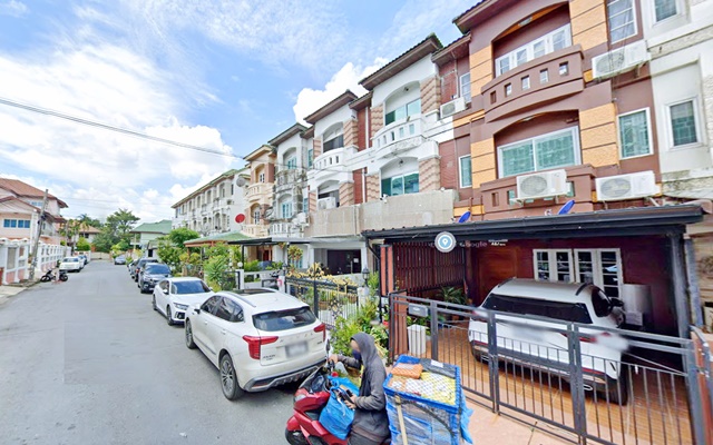 MRTวัชรพล 1.7กม.รร.วัดนวลจันทร์ 400 ม ทาวน์โฮม 3ชั้น 4นอน 4แอร์ 3น้ำ 21ตร.วา.252 ตร.ม.นวลจันทร์ 25-33 บิ้วท์อินภายใน