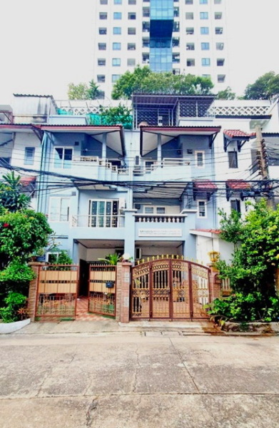 ให้เช่าโฮมออฟฟิต4 ชั้้ัน AIRBNB BTS พหลโยธิน 24 300 ม. 5 นอน เมเจอร์ รัชโยธิน 400 ม. 21ตร.วา.241 ตร.ม.รร.นานาชาติเซนต์ ส