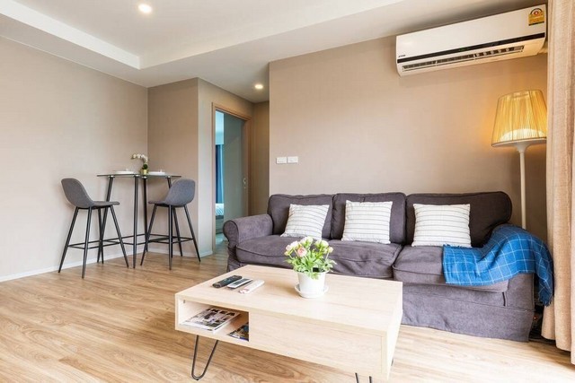 ให้เช่า Blossom Condo สาทร เจริญราษฎร 2 ห้องนอน 2 ห้องน้ำ ชั้น 5 ตึก D วิวสระว่ายน้ำ ใกล้BTS สุรศักดิ์