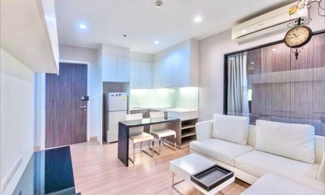 ขาย คอนโด เออร์บาโน่ แอบโซลูท สาทร – ตากสิน 38 ตรม.1นอน 1น้ำ ขั้น20 วิวเมือง ใกล้BTS กรุงธนบุรี, ไอคอนสยาม