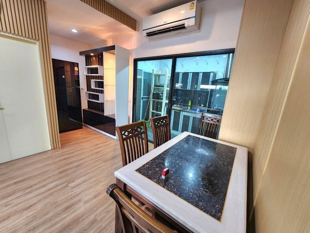 ให้เช่าทาวน์โฮม3 ชั้น บ้านกลางเมือง พระราม9 – กรุงเทพกรีฑา ตกแต่งครบ