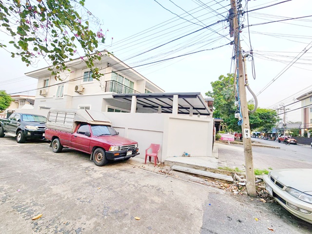 ร้านค้าขาย 1ชั้น ให้เช่าชั้นล่างชั้นเดียว 23ตร.วา.สนามกอล์ฟ North park1กม. 33ตร.ม.งามวงศ์วาน 43-49 นานาชาติจีน 2.7 กม. ต