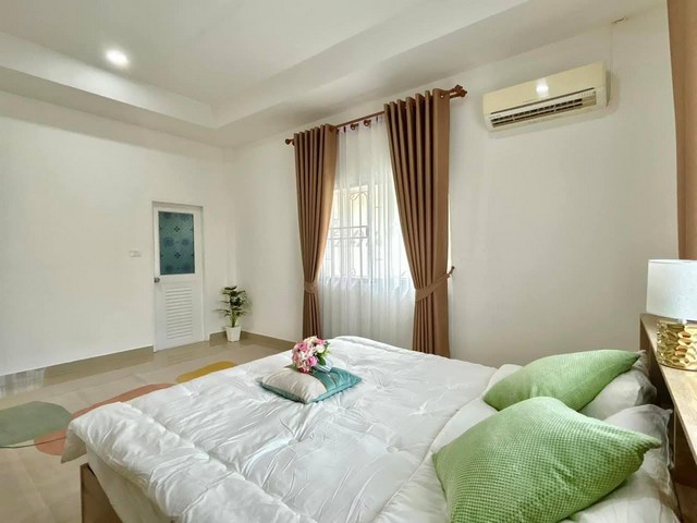 บ้านแฝดสไตล์บ้านเดี่ยว ใจกลางเมืองพัทยา เฟอร์นิเจอร์ใหม่ทั้งหลัง