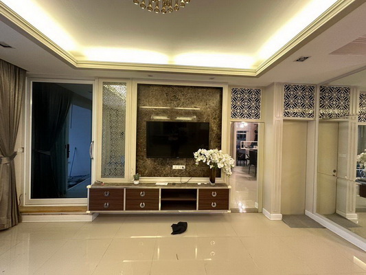 [ให้เช่า] FOR RENT BAAN KLANG MUANG LADPRAO 87 / 3 bedrooms 3 bathrooms / 22 Sqw. 160 Sqm. **35,000** CLOSE TO CENTRAL EASTVILLE