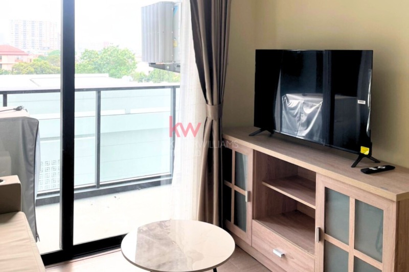 ห้องเช่าสุดท้าย Regal Condo สาทร – นราธิวาส ราคาเพียง 18,000 บาท ขนาด 36 ตรม ชั้น 6 1ห้องนอน 1ห้องน้ำ วิวดี❗จองก่อนเต็ม❗