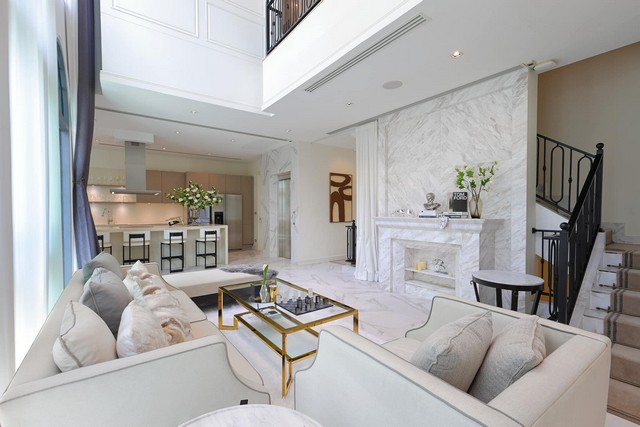 ขาย Pool Villa หรู 3 ชั้น The Boulevard Ekamai 22 สุขุมวิท 63 ขนาด 500 ตรม. แต่งหรู พร้อมลิฟท์ และสระว่ายน้ำส่วนตัว **ขา