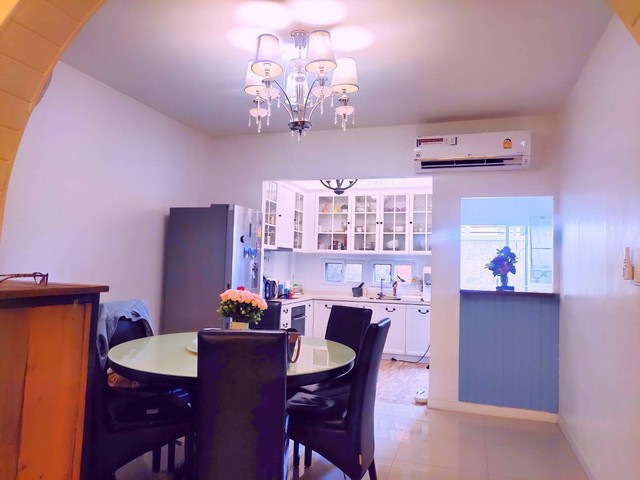 รหัส: 2299 TOWNHOME บ้านบดินทร์ เอ็กซ์คลูซีฟ 5500000 THAI BAHT 4 ห้องนอน 4 BATHROOM ใหญ่ขนาด 0 ไร่ 0 Ngan 27 ตร.วา ใกล้ก