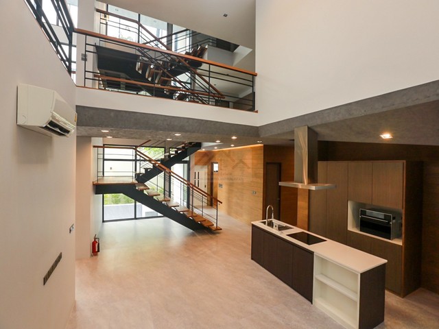 ขายบ้านเดี่ยว 3 ชั้น Pool Villa สร้างใหม่ สไตล์โมเดิร์น 136 ตรว. สารินปาร์ค รัชดา 66 ใกล้สี่แยกวงศ์สว่าง พร้อมลิฟท์ ใกล้