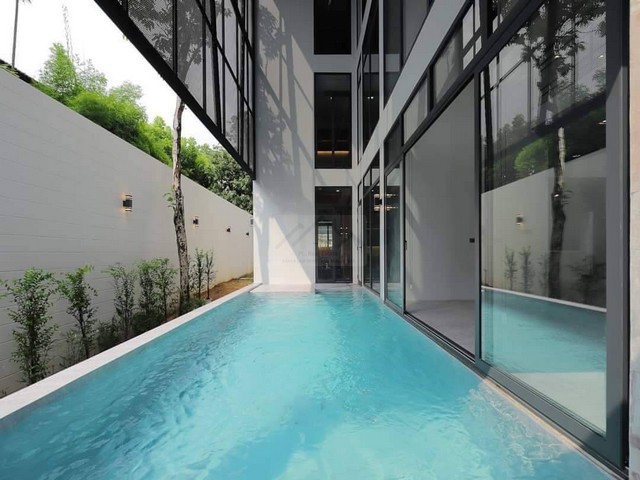 ขายบ้านเดี่ยว 3 ชั้น Pool Villa สร้างใหม่ สไตล์โมเดิร์น 136 ตรว. สารินปาร์ค รัชดา 66 ใกล้สี่แยกวงศ์สว่าง พร้อมลิฟท์ ใกล้