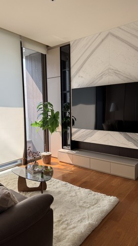 คอนโดให้เช่า Saladaeng One Condo ห้องมุม วิวเมือง ใกล้ MRT สีลม