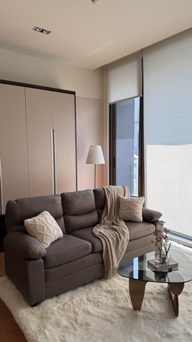 คอนโดให้เช่า Saladaeng One Condo ห้องมุม วิวเมือง ใกล้ MRT สีลม