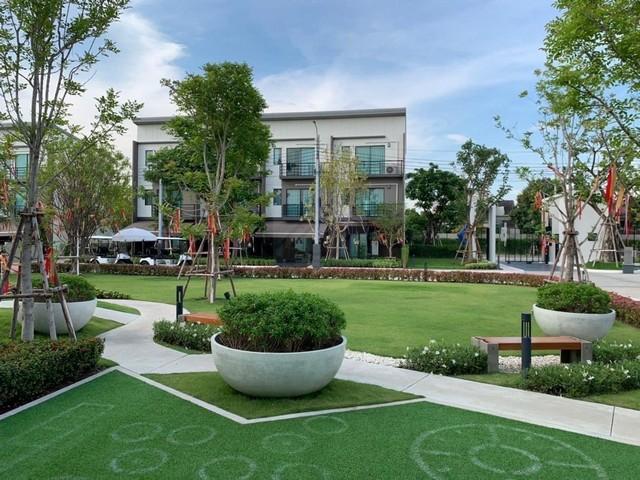 ขายทาวน์โฮม 3 ชั้น 141 ตรม. หลังมุม บ้านกลางเมือง ศรีนครินทร์-อ่อนนุช ซ.อ่อนนุช 70 ทับ 1 ใกล้ MRT อ่อนนุช