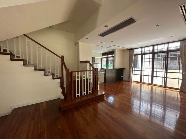 ขายบ้านเดี่ยว 3 ชั้น 96 ตรว. 4 ห้องนอน บ้านแสนสิริ สุขุมวิท 67 Baan Sansiri Sukhumvit 67 ทำเลทอง ใกล้ BTS เอกมัย