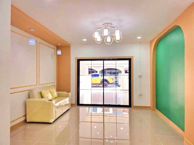 AIR-178 หมู่บ้านร่มเงาไม้ ถนนวัดลาดปลาดุก ตกแต่งใหม่ทั้งหลังพร้อมอยู่