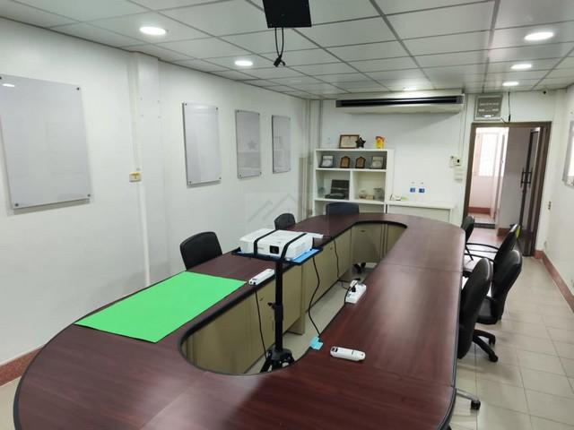 ให้เช่าอาคารพาณิชย์ 5 ชั้น 2 คูหา ถนนจันทน์เก่า ใกล้ BRT ถนนจันทน์ เหมาะทำ Home Office หรือโกดัง