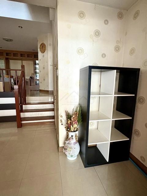 ให้เช่าทาวน์โฮม 3 ชั้น หมู่บ้านกลางเมือง ลาดพร้าว 71 ซอยนาคนิวาส 4 ใกล้เซ็นทรัลอีสวิลล์