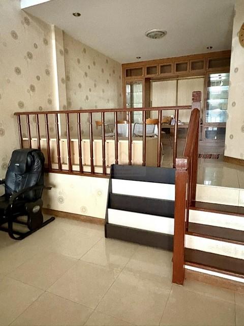 ให้เช่าทาวน์โฮม 3 ชั้น หมู่บ้านกลางเมือง ลาดพร้าว 71 ซอยนาคนิวาส 4 ใกล้เซ็นทรัลอีสวิลล์