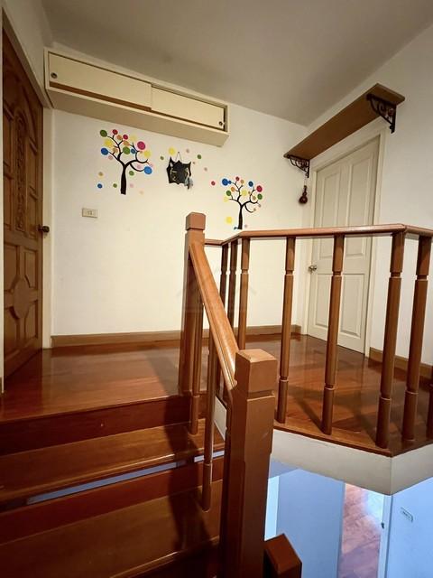 ให้เช่าทาวน์โฮม 3 ชั้น หมู่บ้านกลางเมือง ลาดพร้าว 71 ซอยนาคนิวาส 4 ใกล้เซ็นทรัลอีสวิลล์