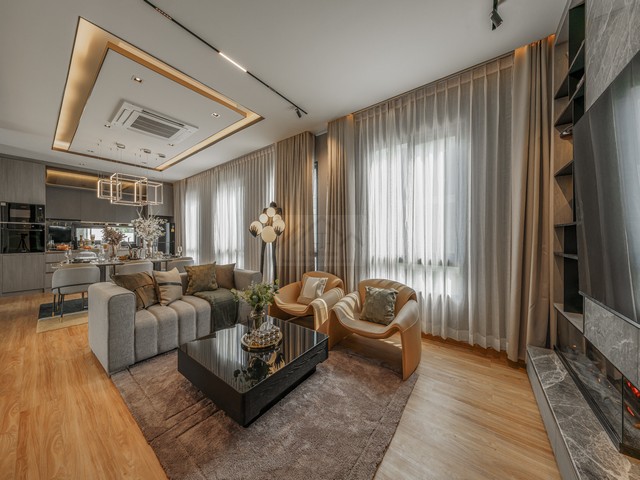 ให้เช่าทาวน์โฮม 4 ชั้น 4 ห้องนอน บ้านตัวอย่าง ตกแต่งหรู พร้อมสระว่ายน้ำ Sol Midtown เพชรเกษม-สาทร ใกล้ Seacon บางแค และ