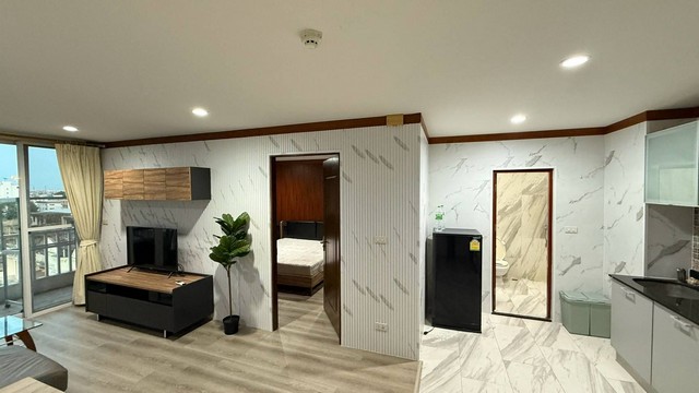 คอนโด อีลิท เรซิเดนท์ พระราม 9 – ศรีนครินทร์ 52 square meter 2800000 thb ใกล้กับ ถนน ศรีนครินทร์ โครตถูก