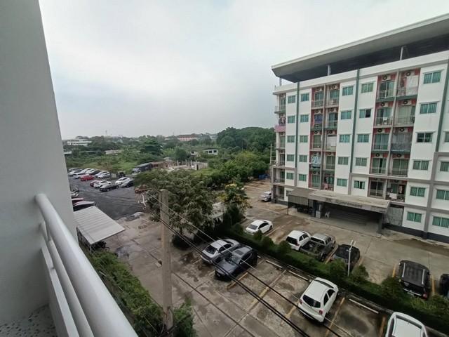 ขายคอนโด ชั้น 4 ห้องมุม โครงการลิฟวิ่งเพลส รามคำแหง 157 ใกล้รถไฟฟ้า สถานีเตรียมน้อมเกล้า