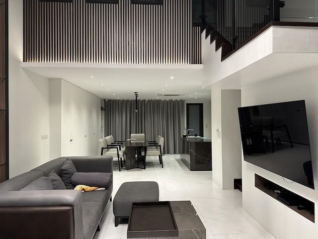 ให้เช่าทาวน์โฮม 5 ชั้น 290 ตรม. ย่านพระราม 3 ซอยนนทรี 14 เขตยานนาวา ใกล้เซ็นทรัลพระราม 3