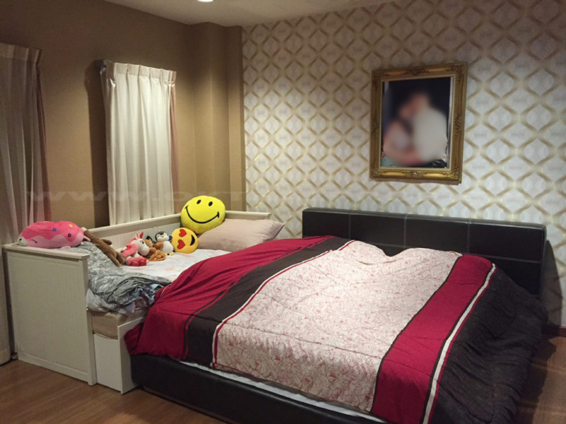 ทาวน์โฮม บ้านกลางเมืองสวิสทาวน์ ถ.เกษตร-นวมินทร์