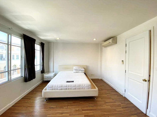 [ให้เช่า] FOR RENT PLUS CITY PARK RAMA 9 – HUAMARK / 3 bedrooms 3 bathrooms / 30 Sqw. 180 Sqm. **30,000** CLOSE TO ASSUMPTION UNIVERSITY HUAMARK CAMPUS