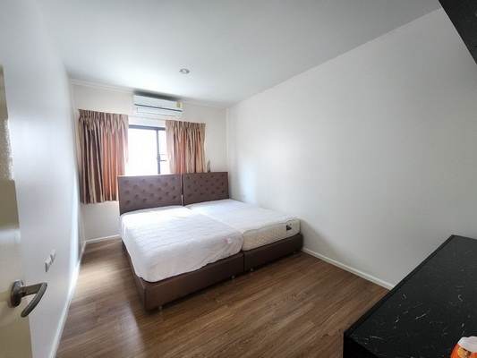 [ให้เช่า] FOR RENT BAAN KLANG MUANG RAMA 9 – KRUNGTHEPKREETHA / 3 bedrooms 3 bathrooms / 18 Sqw. 160 Sqm. **35,000** CLOSE TO BRIGHTON COLLEGE BANGKOK