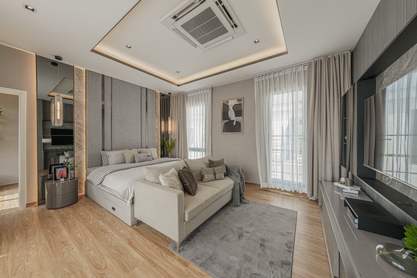 [ให้เช่า] FOR RENT SOL MIDTOWN PETCHKASEM – SATHORN / 4 bedrooms 5 bathrooms / 28 Sqw. 280 Sqm. **160,000** POOL VILLA CLOSE TO THE MALL BANGKAE