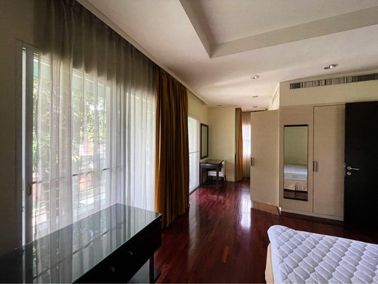 [ให้เช่า] FOR RENT BANGKOK VILLA PRADITMANUTHAM / 2 bedrooms 3 bathrooms / 65 Sqw. 200 Sqm. **52,000** CLOSE TO SISB SCHOOL PRACHAUTHIT