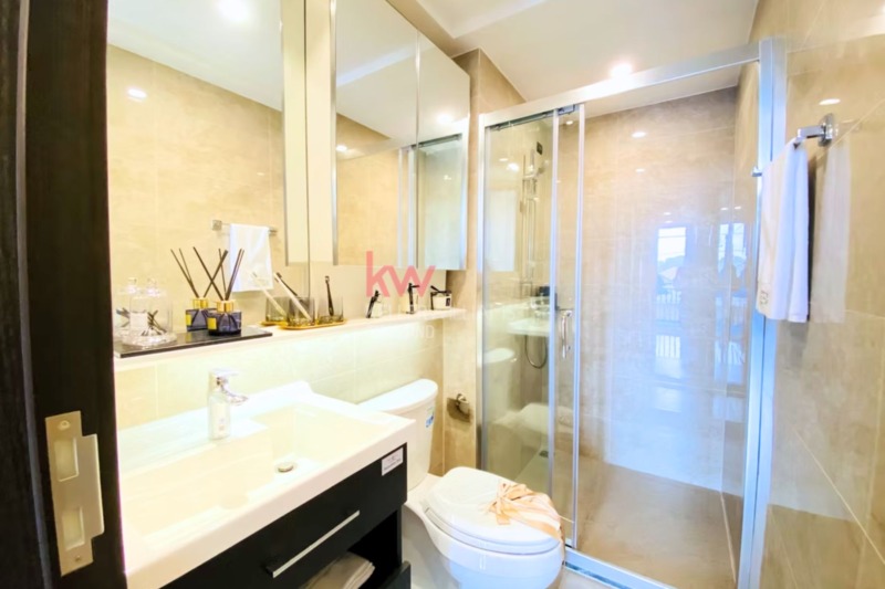 คอนโดให้เช่า Supalai Premier @ Asoke ราคาดีที่สุดในชั้น!เพียง 18,000 บาท ขนาด 34 ตรม ชั้น 21 STUDIO 1 Bathroom Overlooking SWU University view