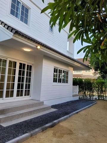 ขาย บ้านเดี่ยว รีโนเวทใหม่ โครงการบุราสิริ ปัญญาอินทรา ถนนเลียบคลองสอง ใกล้ทางด่วนจตุโชติ ใกล้หทัยราษฏร์