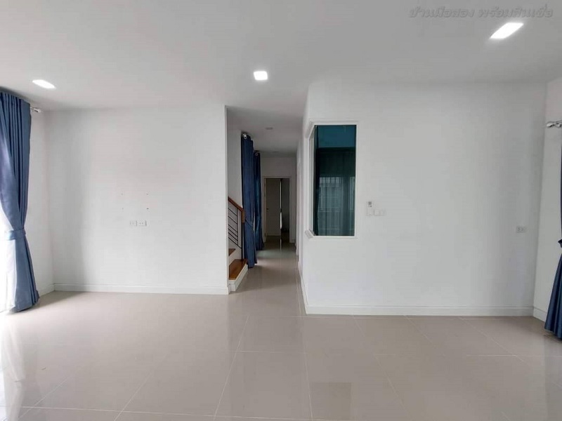ขายบ้านแฝด สไตล์อังกฤษ โกลเด้น นีโอ 2 รามอินทรา-วงแหวน ถนนกาญจนาภิเษก เขตคันนายาว กทม.