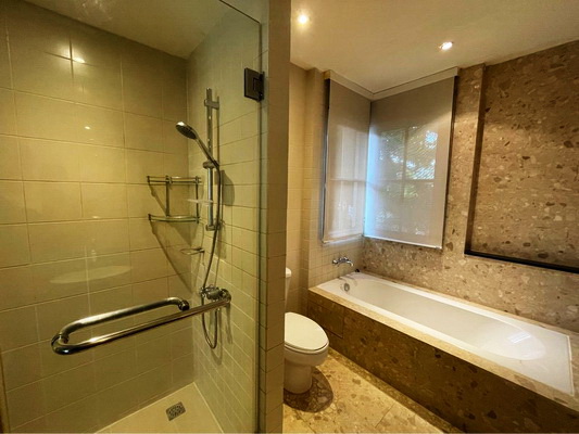 [ให้เช่า] FOR RENT BANGKOK VILLA PRADITMANUTHAM / 2 bedrooms 3 bathrooms / 65 Sqw. 200 Sqm. **52,000** CLOSE TO SISB SCHOOL PRACHAUTHIT