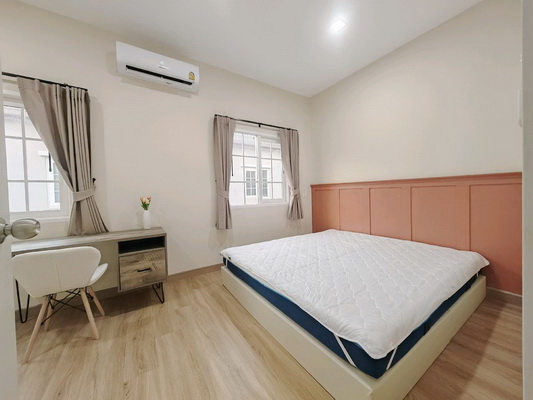 [ให้เช่า] FOR RENT GOLDEN TOWN FUTURE – RANGSIT / 3 bedrooms 2 bathrooms / 18 Sqw. 115 Sqm. **18,000** CLOSE TO FURTURE PARK RANGSIT
