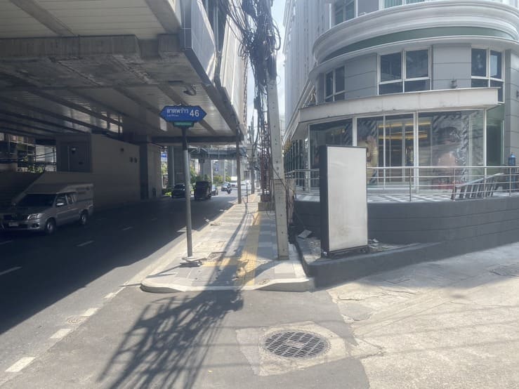 ให้เช่าร้านค้า โรงแรมเปิดใหม่ ติด MRT ภาวนา สามเสนนอก ห้วยขวาง โทร 0806329424