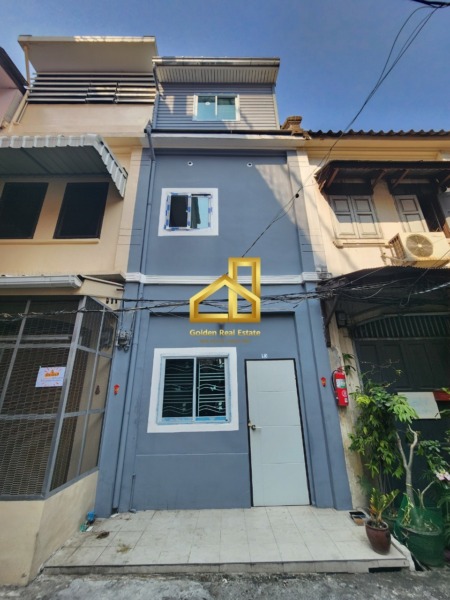 ขาย ตึกแถว 3 ชั้นรีโนเวทใหม่ ซอย สาทร 16 ตรงข้ามเซ็นทรัลบางรัก