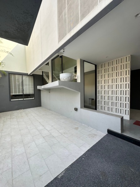 🏡 ให้เช่าบ้านหรู ใจกลางห้วยขวาง | ซอยประชาสงเคราะห์ 27 💎 บ้านสวย กว้างขวาง พร้อมเข้าอยู่ เหมาะสำหรับอยู่อาศัย หรือทำโฮมออฟฟิศ