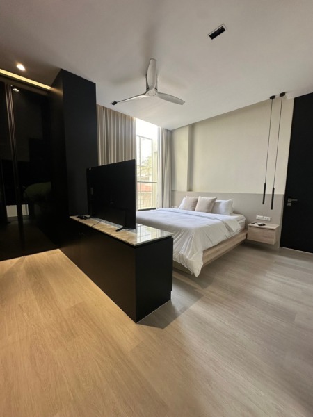 🏡 ให้เช่าบ้านหรู ใจกลางห้วยขวาง | ซอยประชาสงเคราะห์ 27 💎 บ้านสวย กว้างขวาง พร้อมเข้าอยู่ เหมาะสำหรับอยู่อาศัย หรือทำโฮมออฟฟิศ