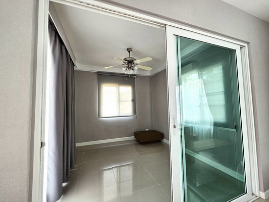 [ให้เช่า] FOR RENT MANTANA ONNUT – WONGWAEN 3 / 3 bedrooms 3 bathrooms / 73 Sqw. 200 Sqm. **55,000** CLOSE TO GEMOPOLIS INDUSTRIAL ESTATE