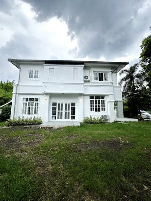 [ให้เช่า] FOR RENT PERFECT PLACE RATTANATHIBET / 3 bedrooms 3 bathrooms / 130 Sqw. 250 Sqm. **28,000** CLOSE TO SKYTRAIN MRT SAIMA