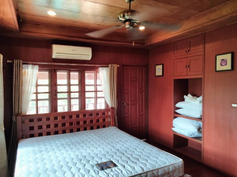 Hot DEAL!! Thai-Style Pool Villa in a Prime Location Thalang, Phuket Close to the Beach and Major Shopping Malls