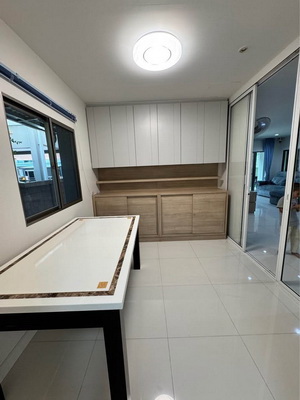 [ให้เช่า] FOR RENT THE PLANT ESTIQUE PATTANAKARN 38 / 3 bedrooms 3 bathrooms / 40 Sqw. 165 Sqm. **60,000** MINIMAL HOUSE. JUST 15 MIN FROM THONGLOR